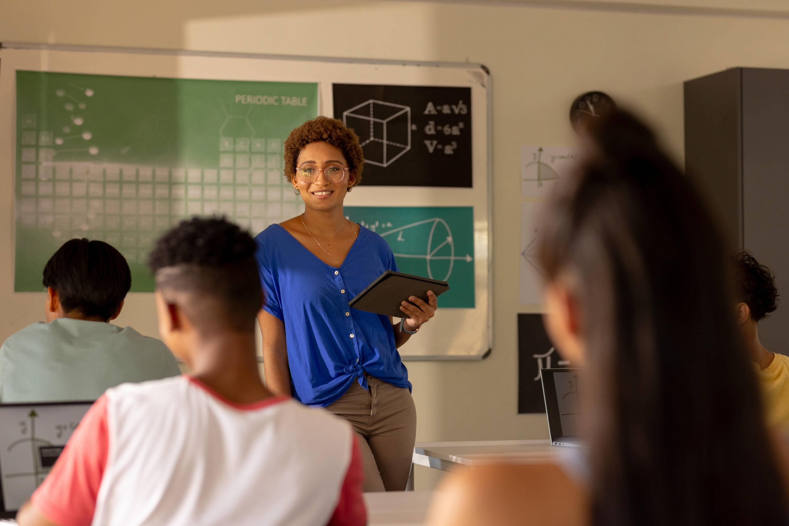 Quem faz pedagogia só pode dar aula? - Blog UniDomBosco