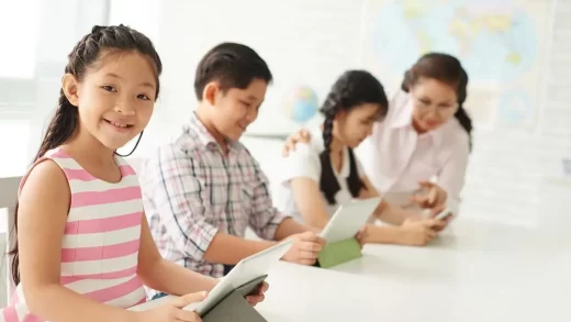 criancas-usando-tecnologias-na-educacao
