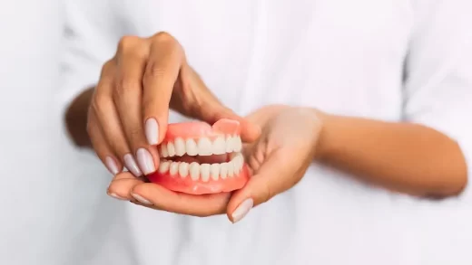 estudante-de-curso-de-pos-em-odontologia